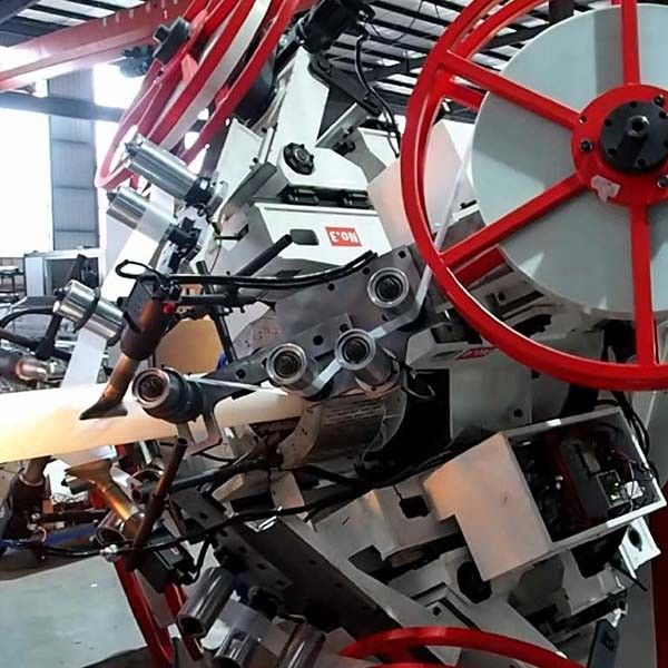 La linea di produzione a 8 pollici del tubo di RTP nastro della fibra di vetro ha rinforzato il gas di olio arrotolato